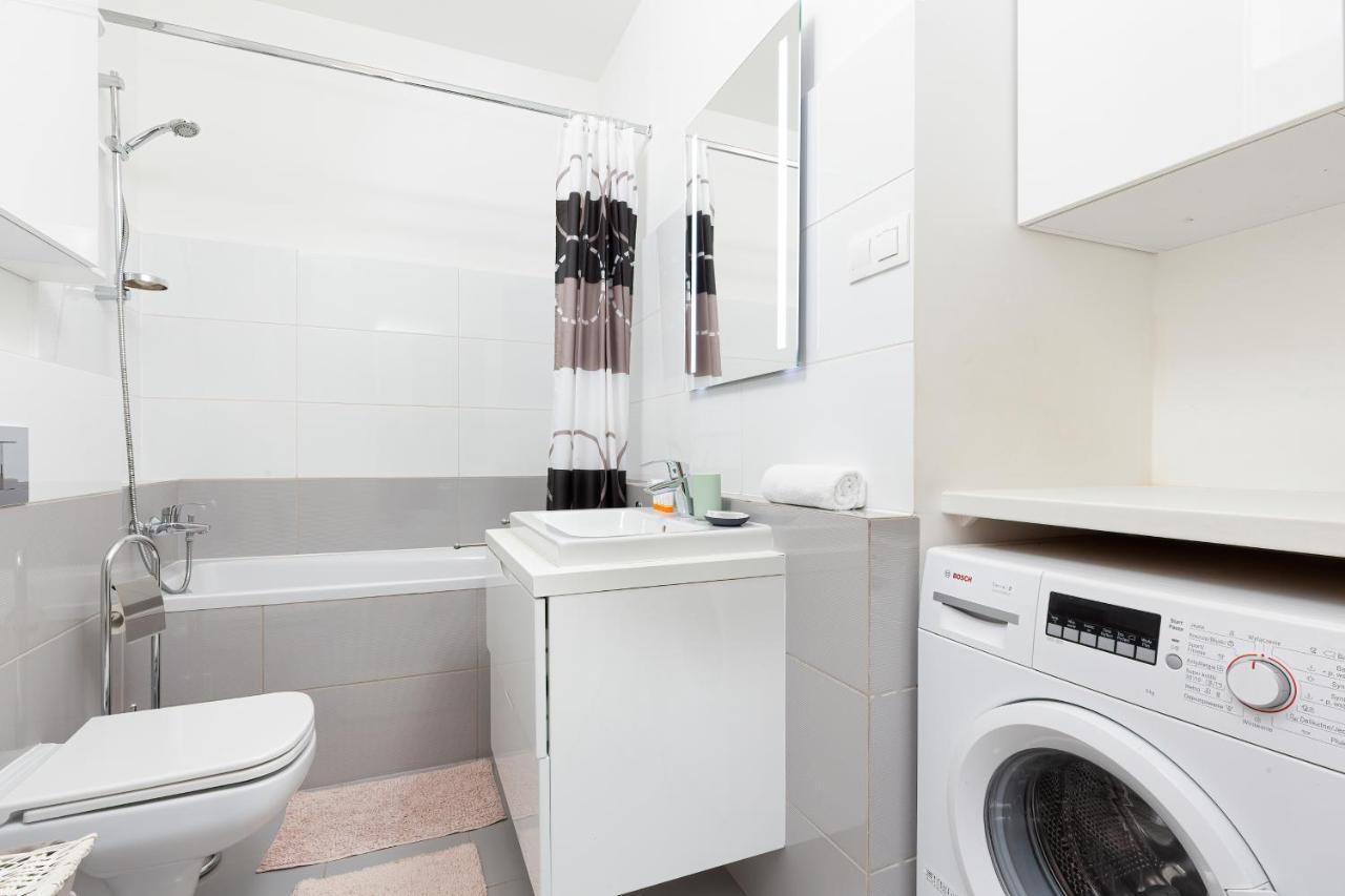 Espace Wilanow Apartments By Noclegi Renters Варшава Екстериор снимка