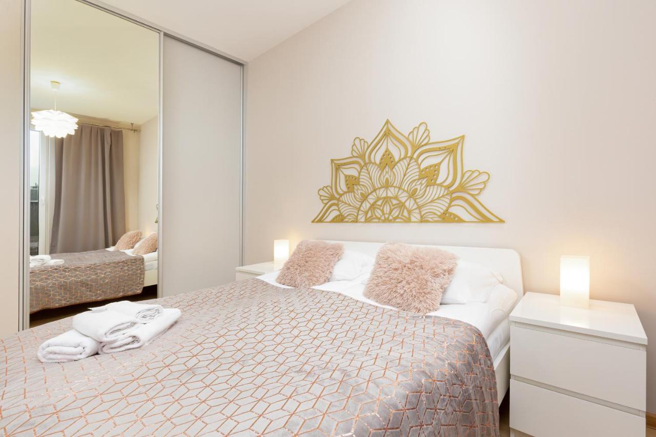 Espace Wilanow Apartments By Noclegi Renters Варшава Екстериор снимка